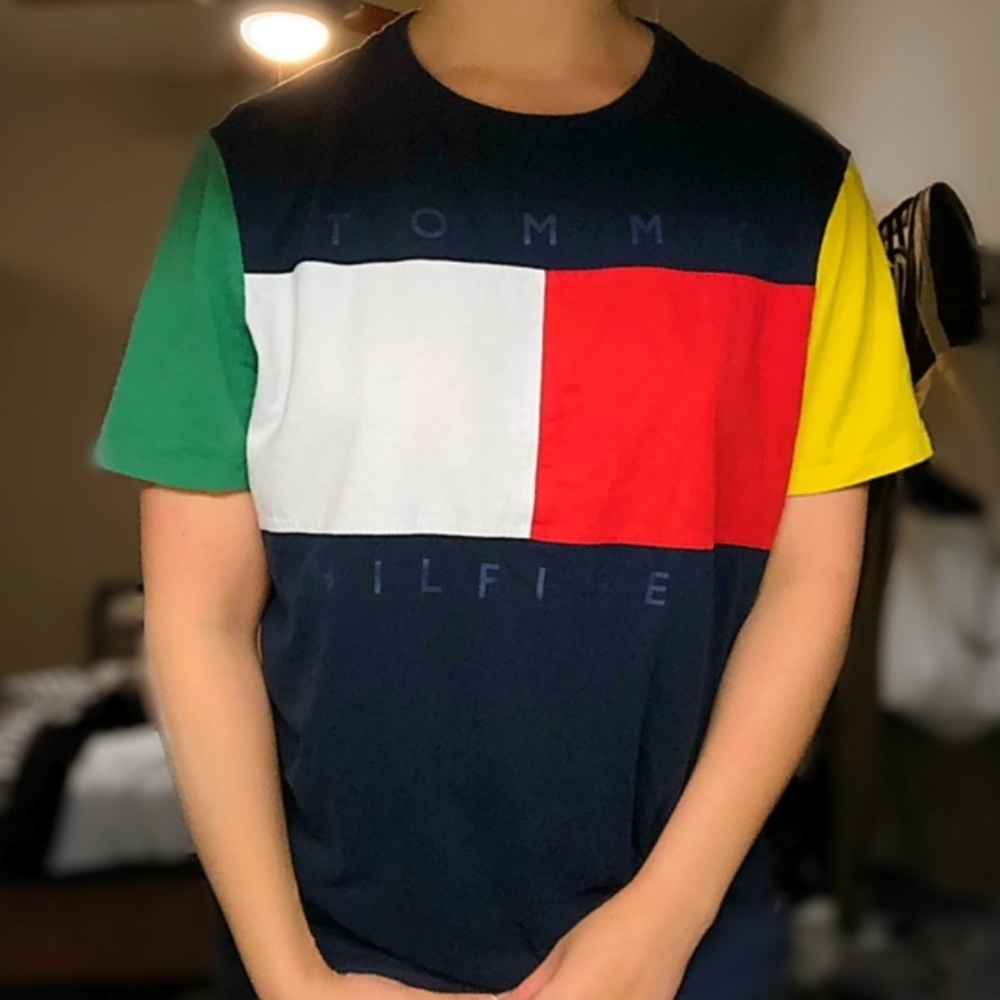TOMMY HILFIGER Graphic Tee